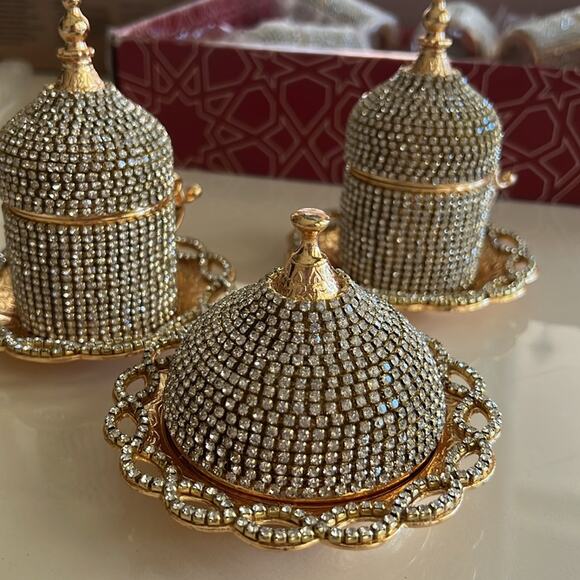 NWOT Rhinestone Adorned Set of 6 Fancy Coffee Cups with Saucers - Picture 5 of 11